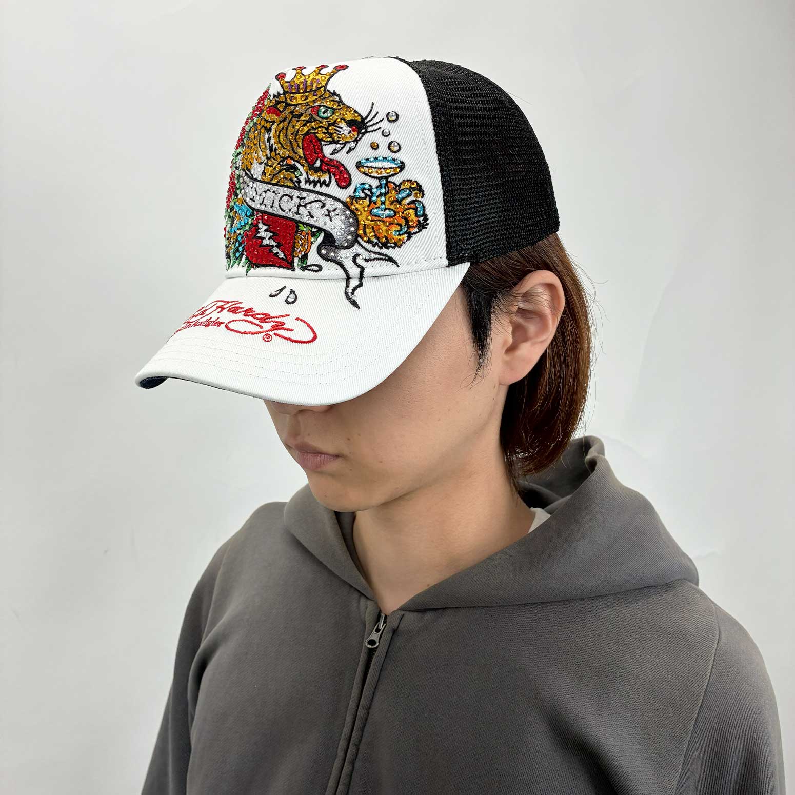 ED HARDY CROWN R-STONE CAP - SHOWCASE